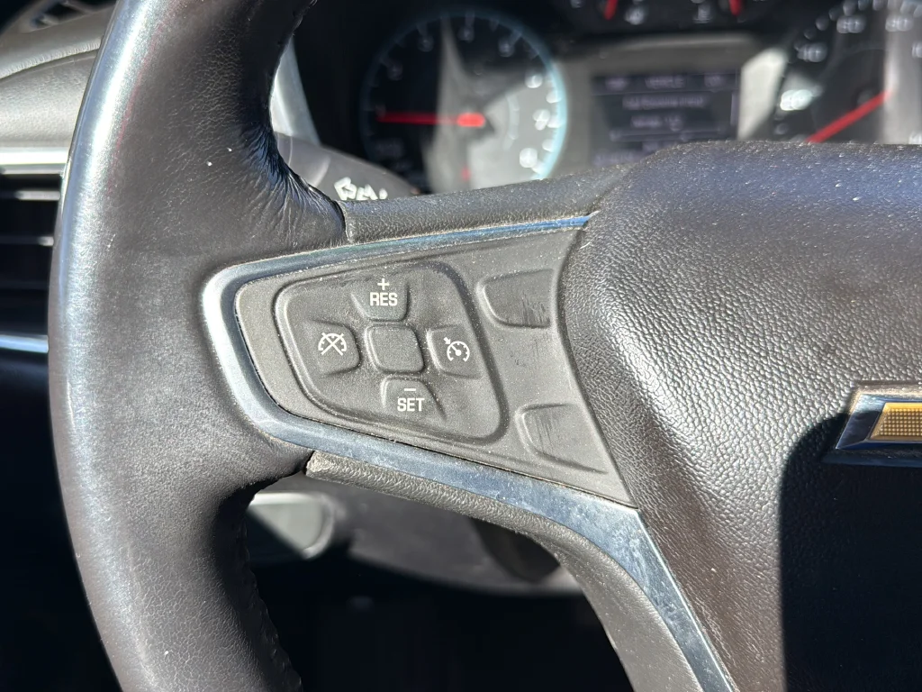 Used 2018 Gray Chevrolet LT image 19