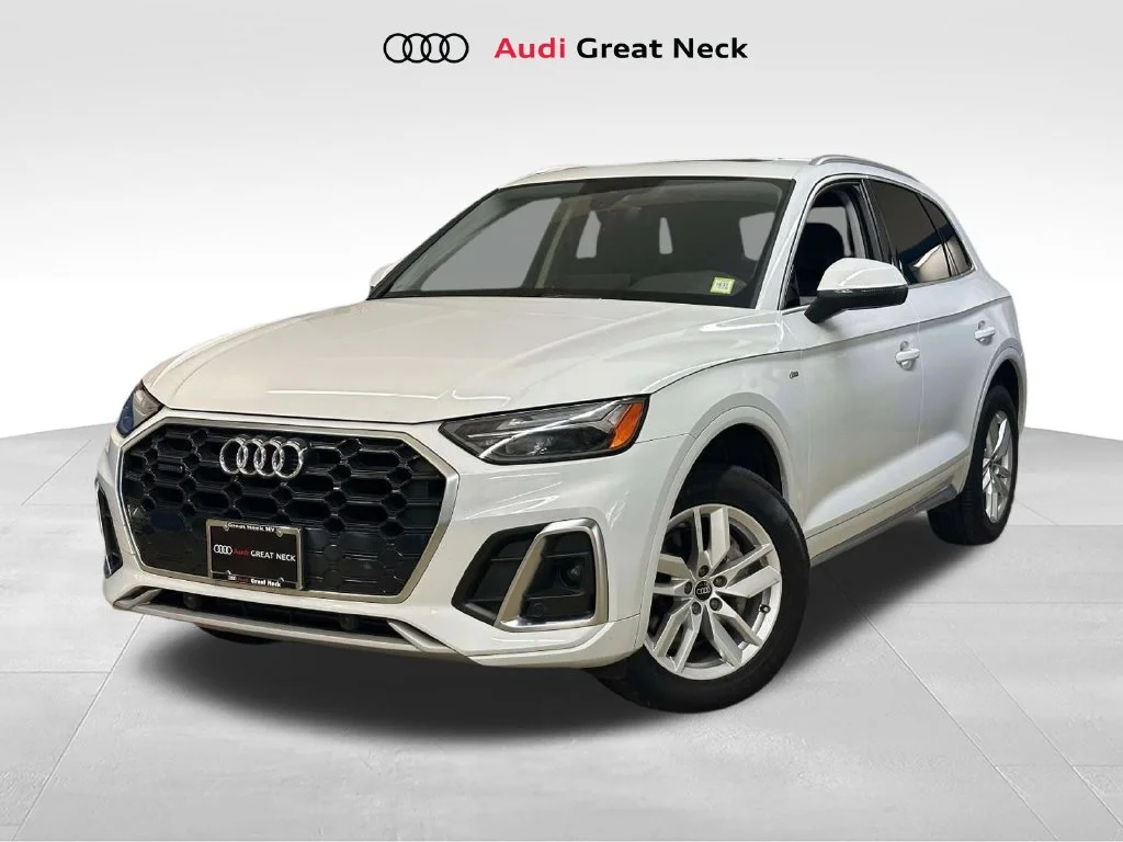 Used 2023 White Audi 45 S line Premium image 1