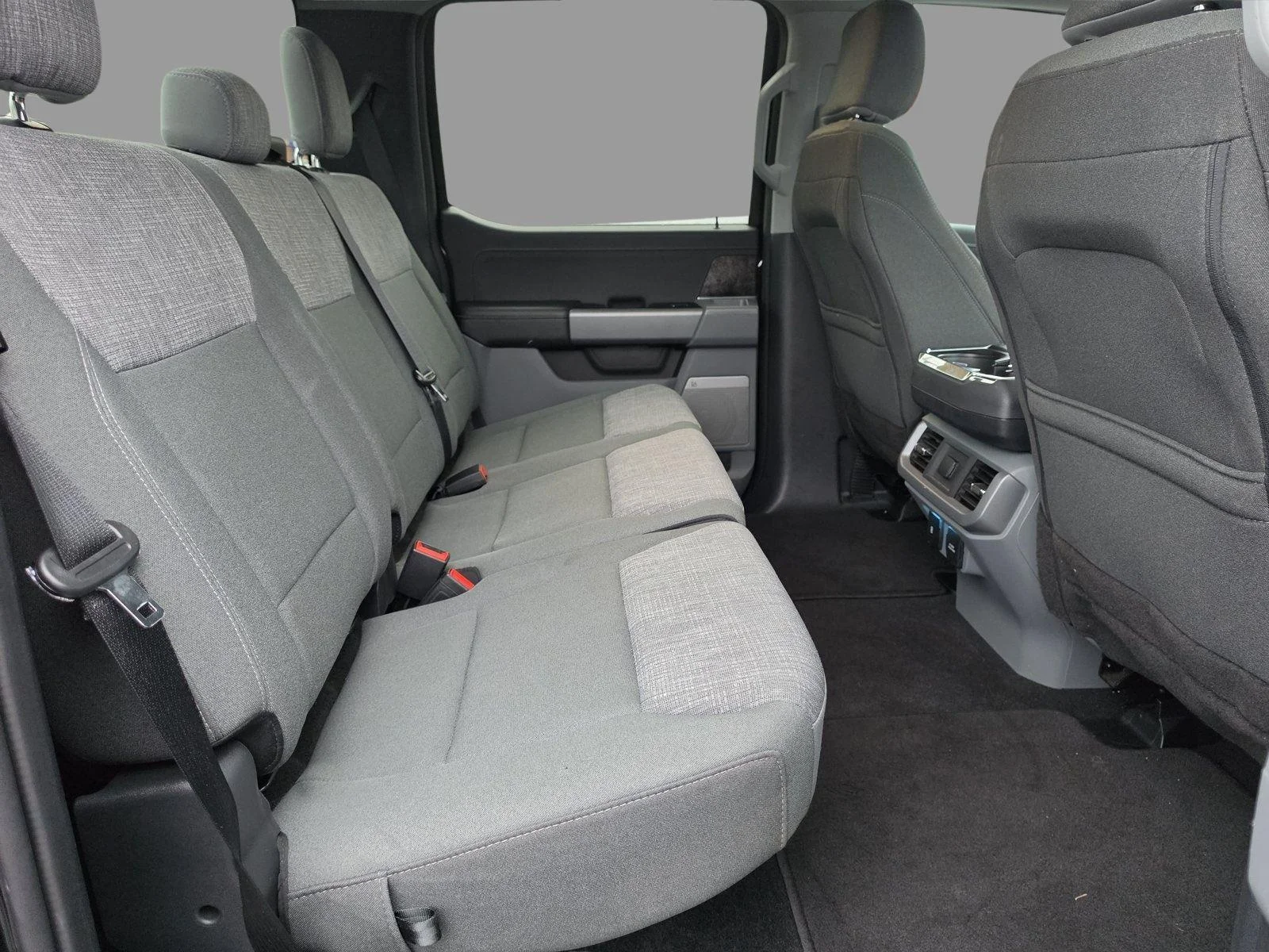 Used 2023 Agate Black Ford XLT image 34