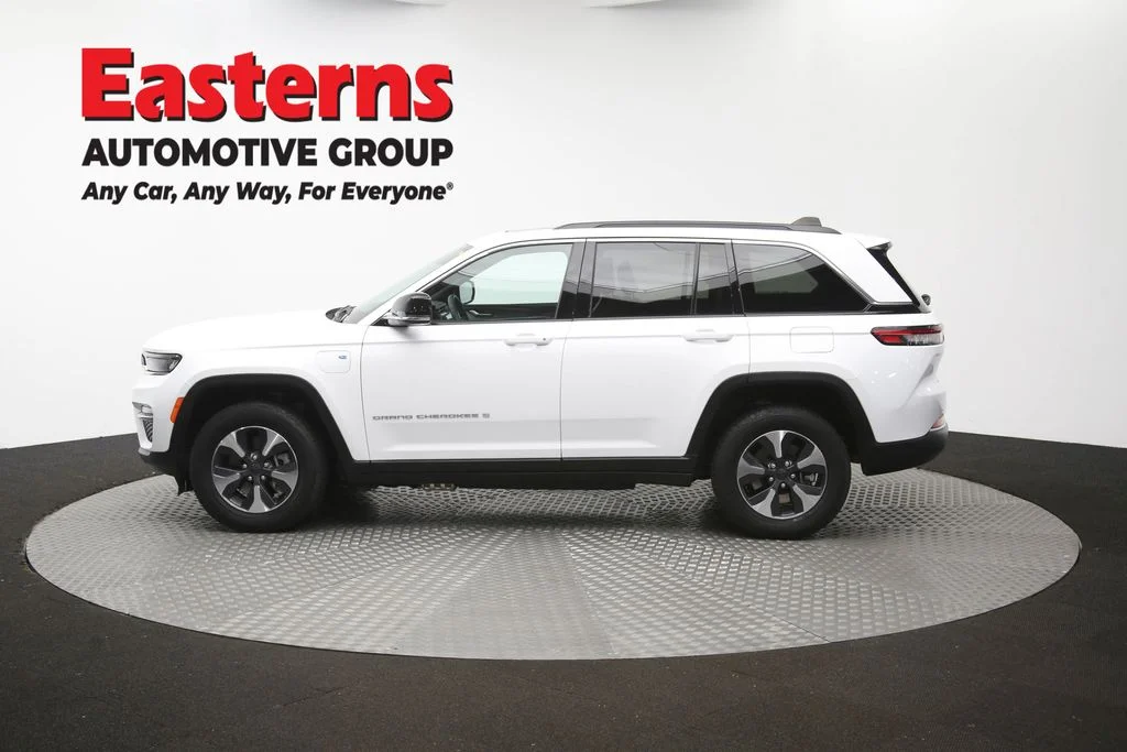 Used 2024 White Jeep 4xe image 64