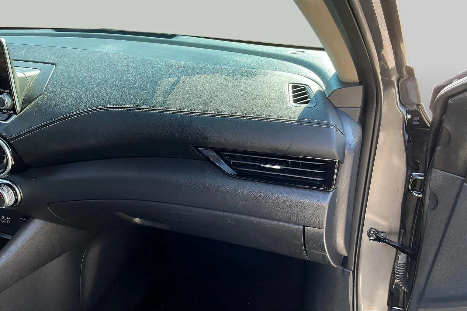 Used 2023 Gun Metallic Nissan SV image 18