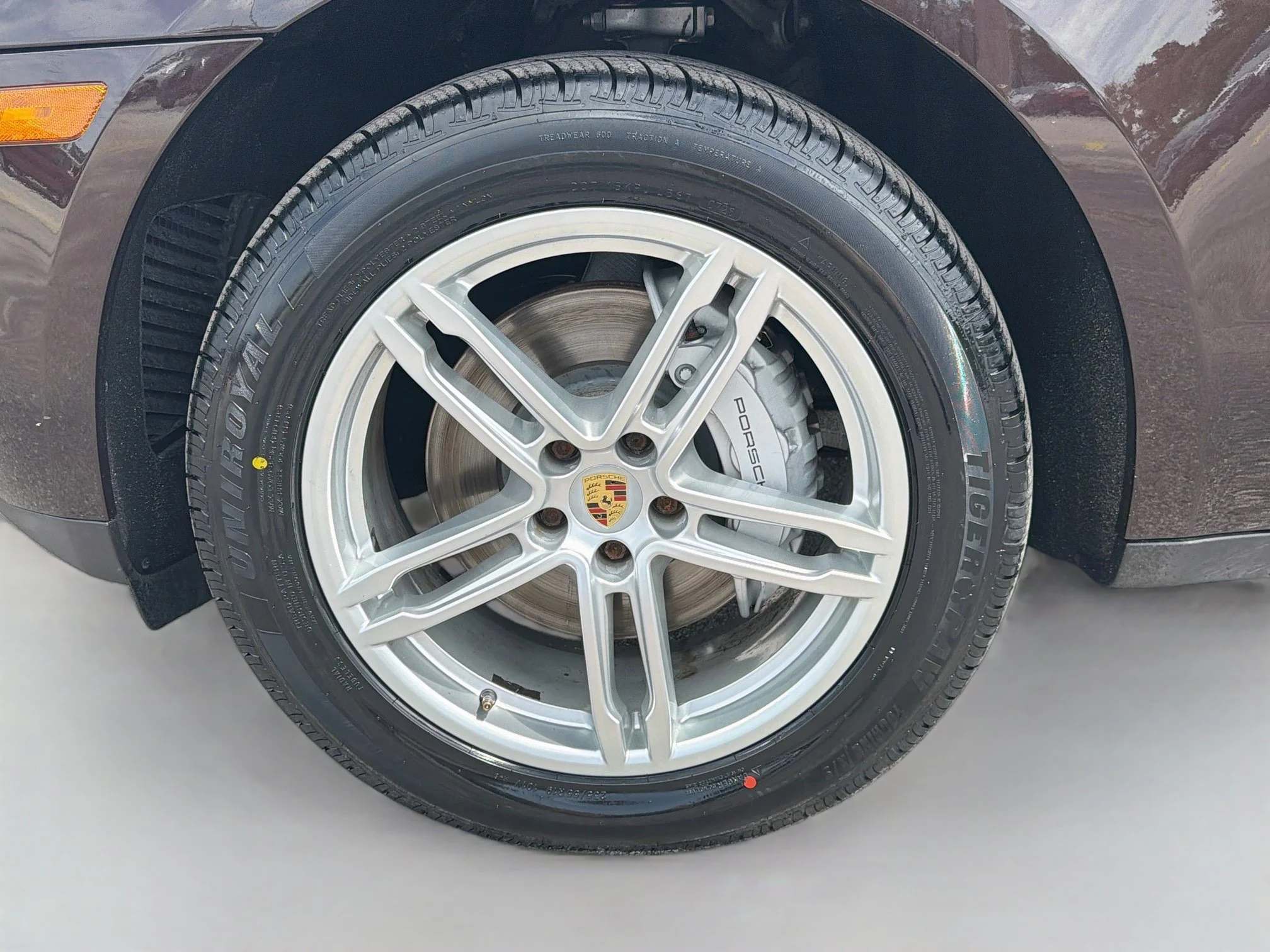 Used 2018 Mahogany Metallic Porsche S image 41