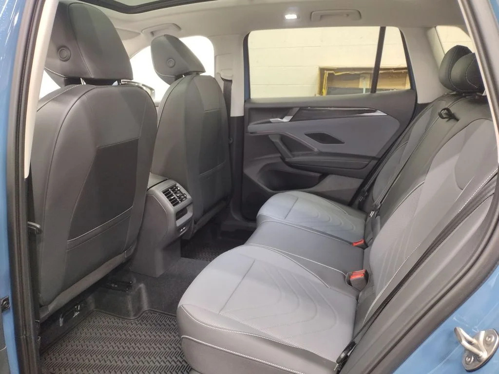 New 2026 Blue Volkswagen 2.0T SE image 27
