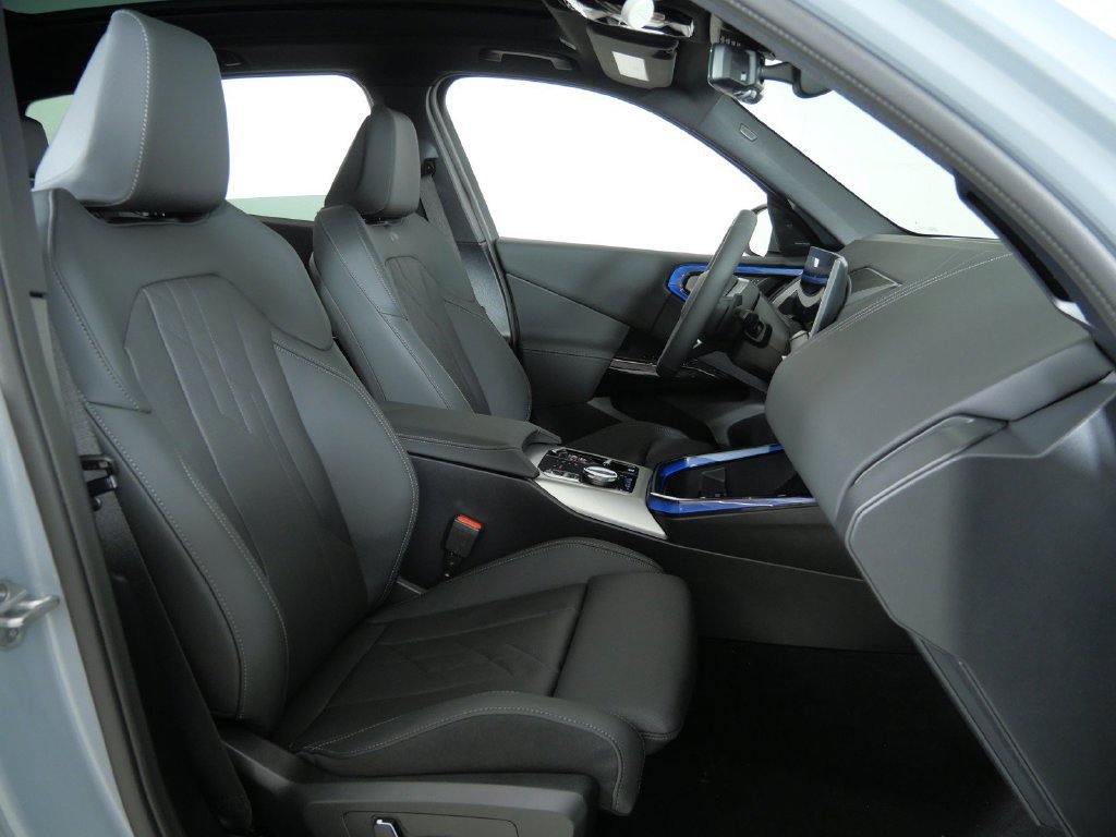 New 2026 Brooklyn Grey Metallic BMW 30 xDrive image 22