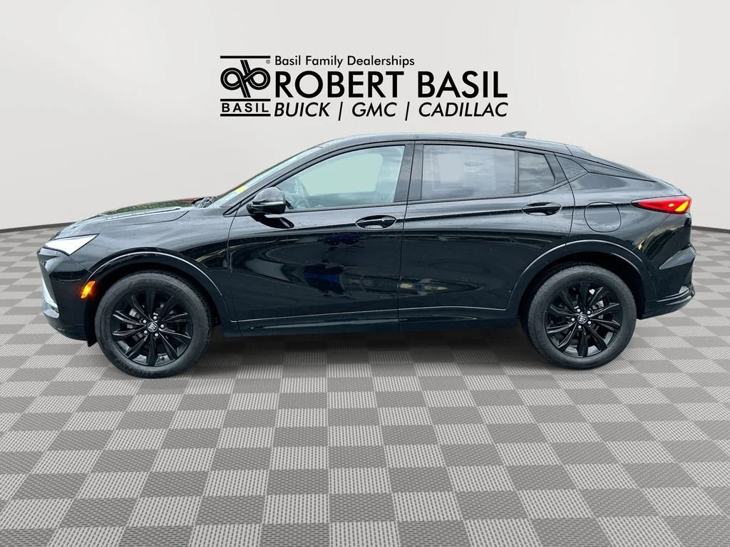 Used 2024 Ebony Twilight Metallic Buick Sport Touring image 5