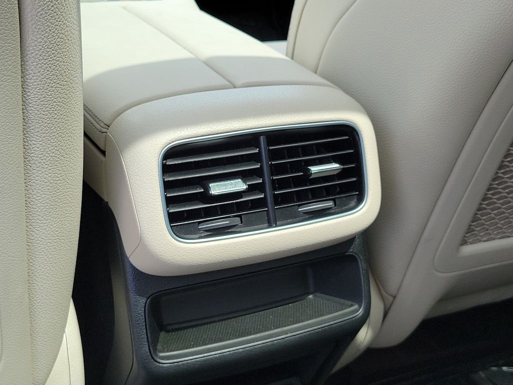 Certified Used 2026 Black Mercedes-Benz GLE 450 image 18