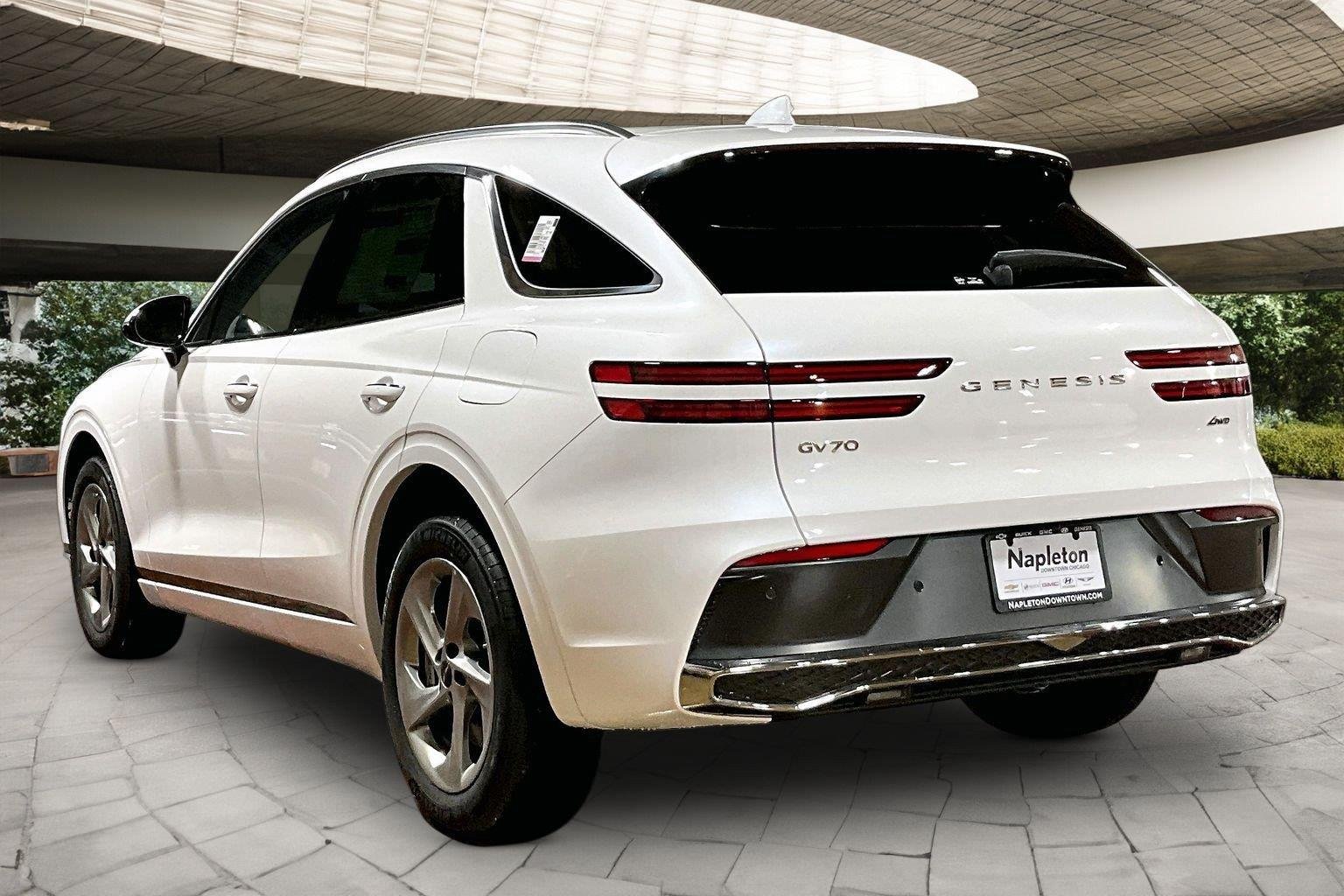 New 2026 Uyuni White Genesis 2.5T image 3