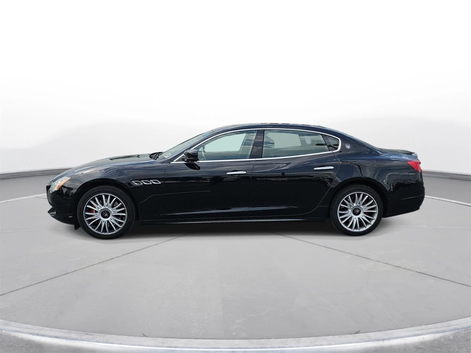 Used 2014 Black Maserati S Q4 image 8