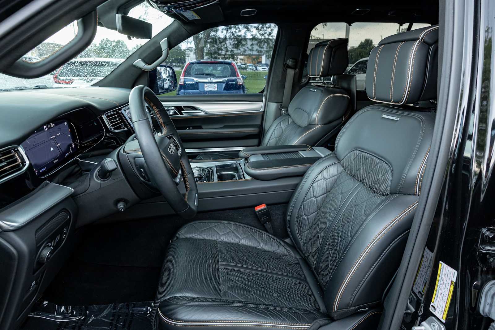 Used 2023 Diamond Black Crystal Pearlcoat Jeep Series III image 37