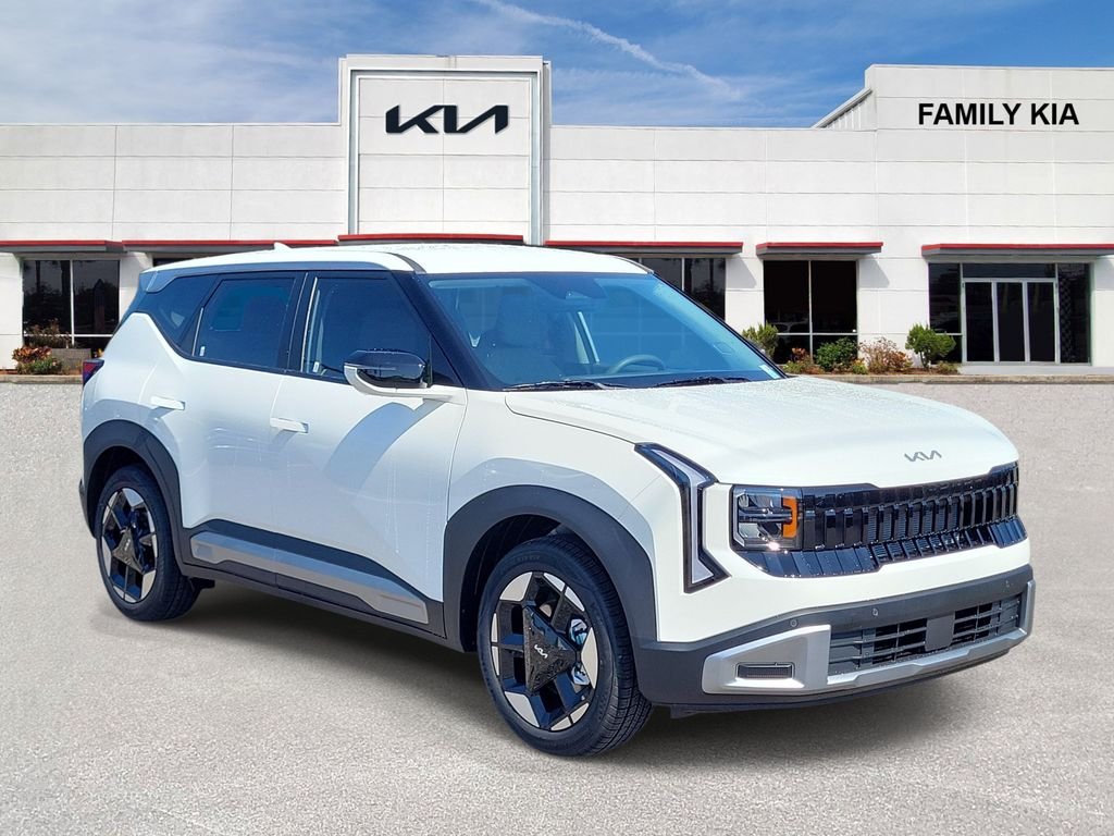 New 2027 White Kia S image 1