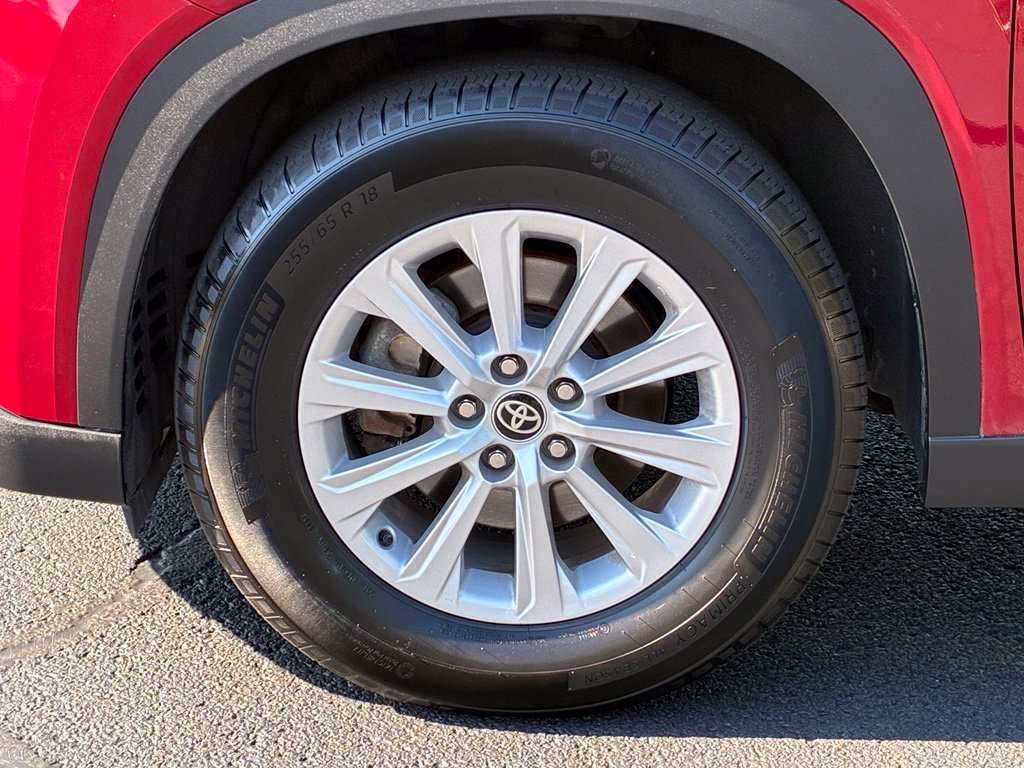 Used 2024 Red Toyota XLE image 14