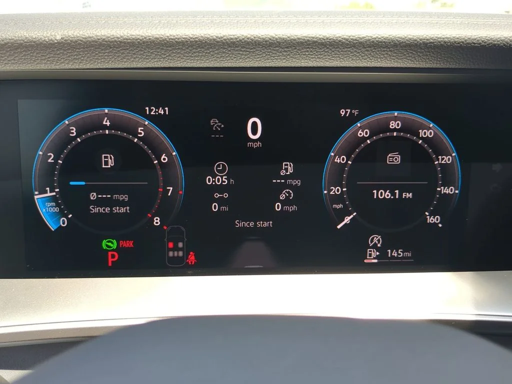 New 2026 Silver Volkswagen 2.0T SE image 32