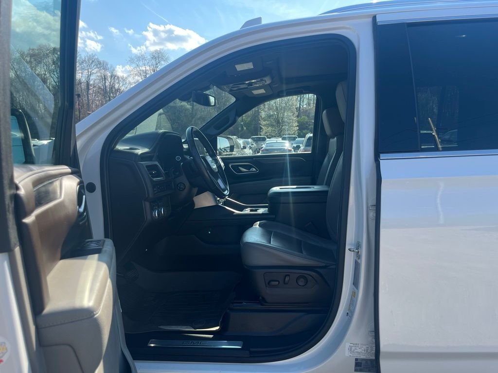 Used 2021 White Frost GMC SLT image 17