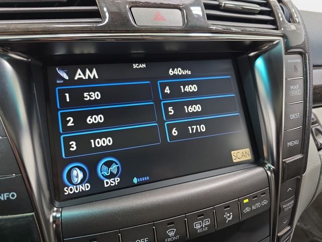 Used 2007 Silver Lexus 460 L image 21