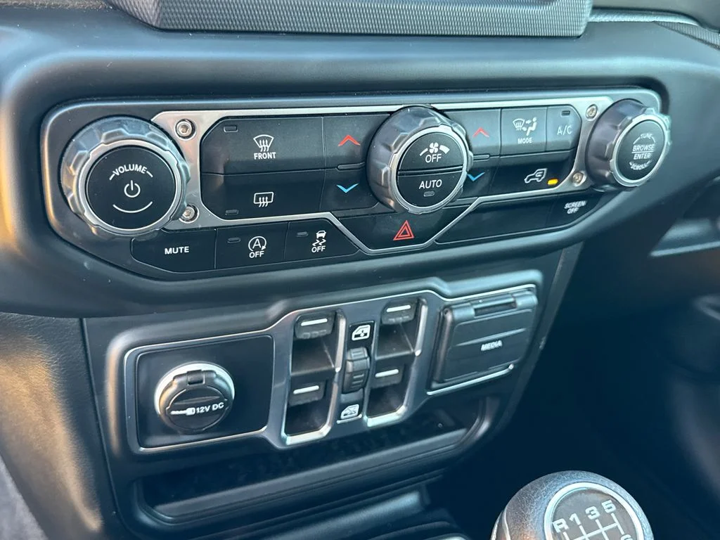 Used 2021 Yellow Jeep Unlimited Sport S image 30