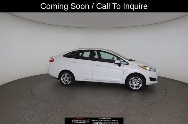 Used 2019 White Ford SE image 24