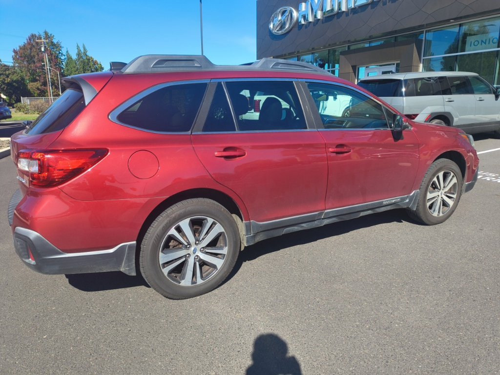 Used 2018  Subaru 2.5i image 5