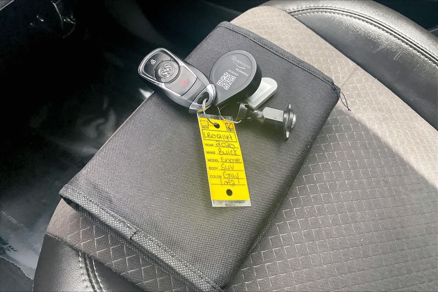 Used 2020 Satin Steel Metallic Buick Preferred image 15