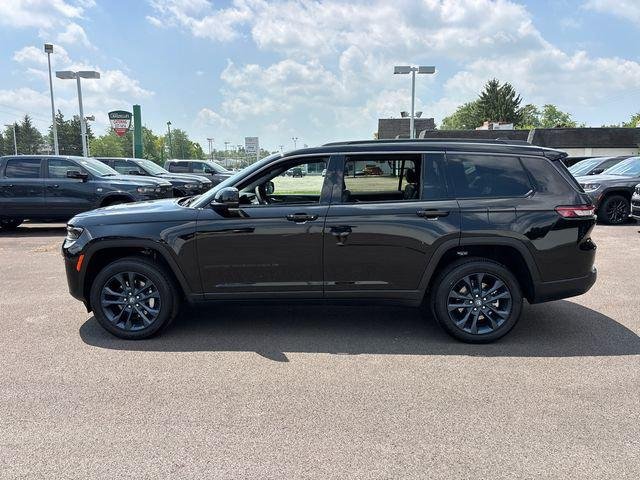 New 2026 Diamond Black Crystal Pearl-Coat Exterior Paint Jeep 85th Anniversary Edition image 3