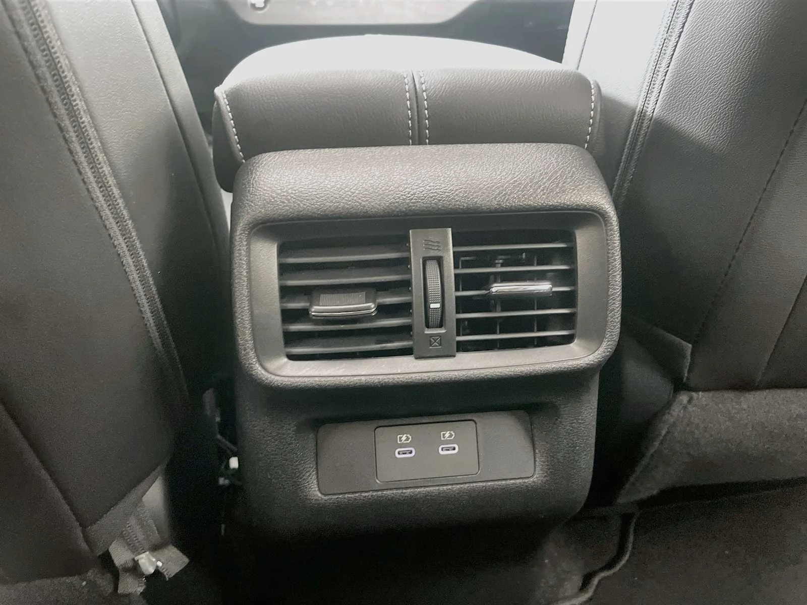 Certified Used 2025 Everest White Pearl Tricoat Nissan SL image 25