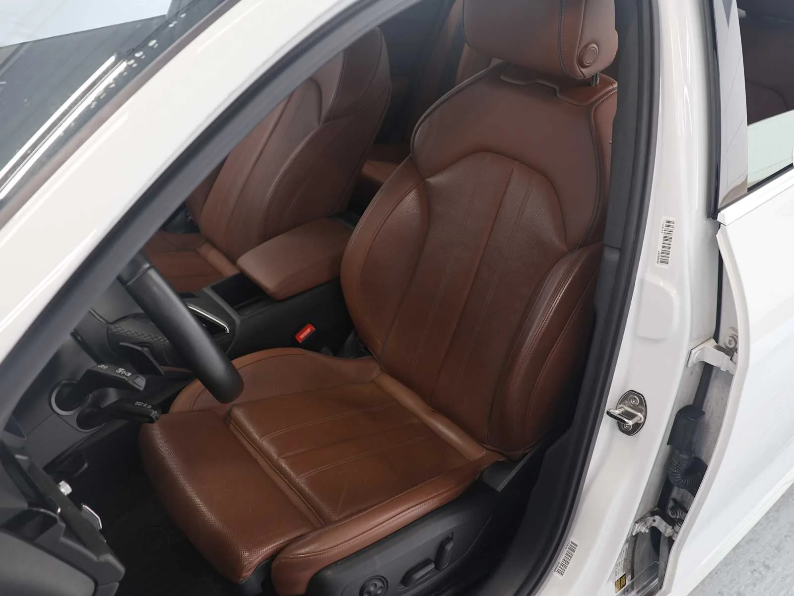 Used 2023 District Green Metallic Audi S line Prestige image 11