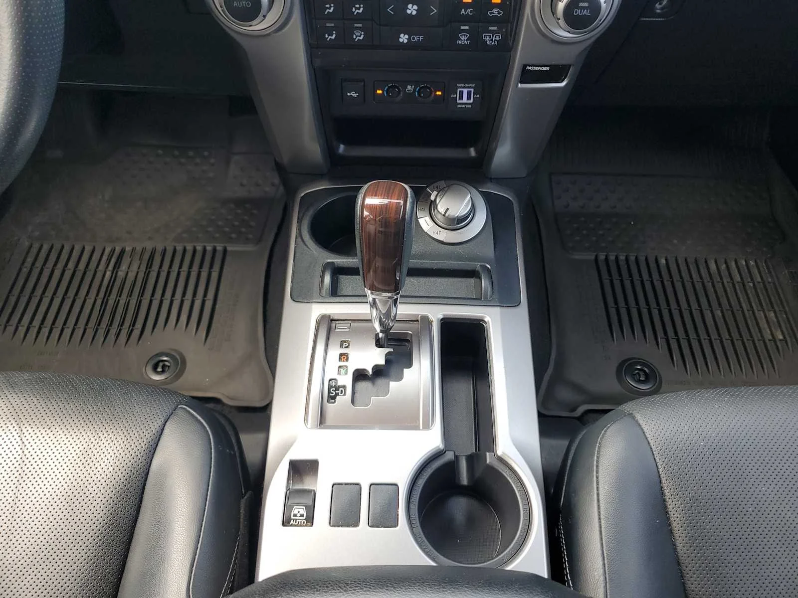 Used 2022 Blizzard Pearl White Toyota Limited image 19