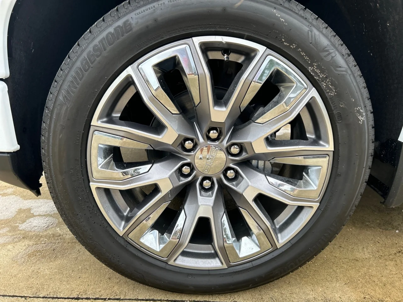 New 2026 Glacier White Tricoat GMC Denali image 9