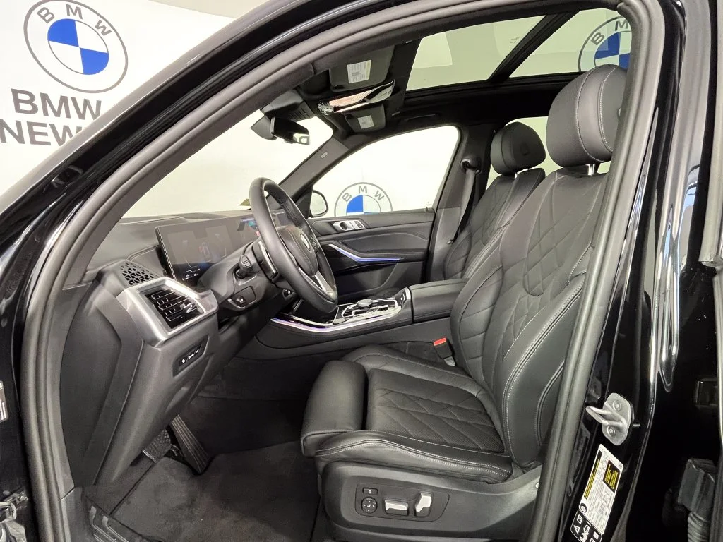 Certified Used 2024 Black Sapphire Metallic BMW xDrive40i image 19