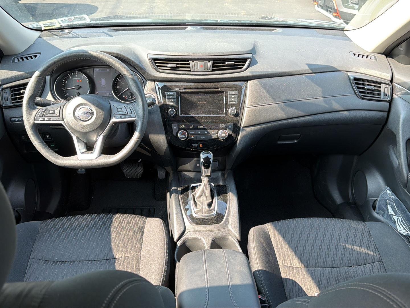 Used 2020 Midnight Pine Metallic Nissan SV image 19