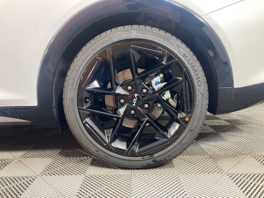 2025 Kia K4 GT-Line Turbo - Photo 23