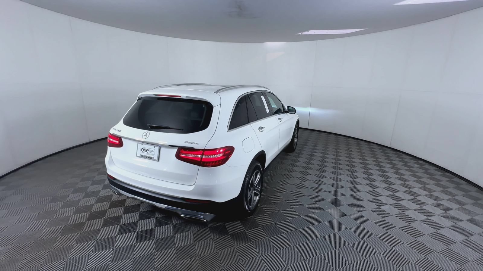 Used 2019 Polar White Mercedes-Benz GLC 300 image 8