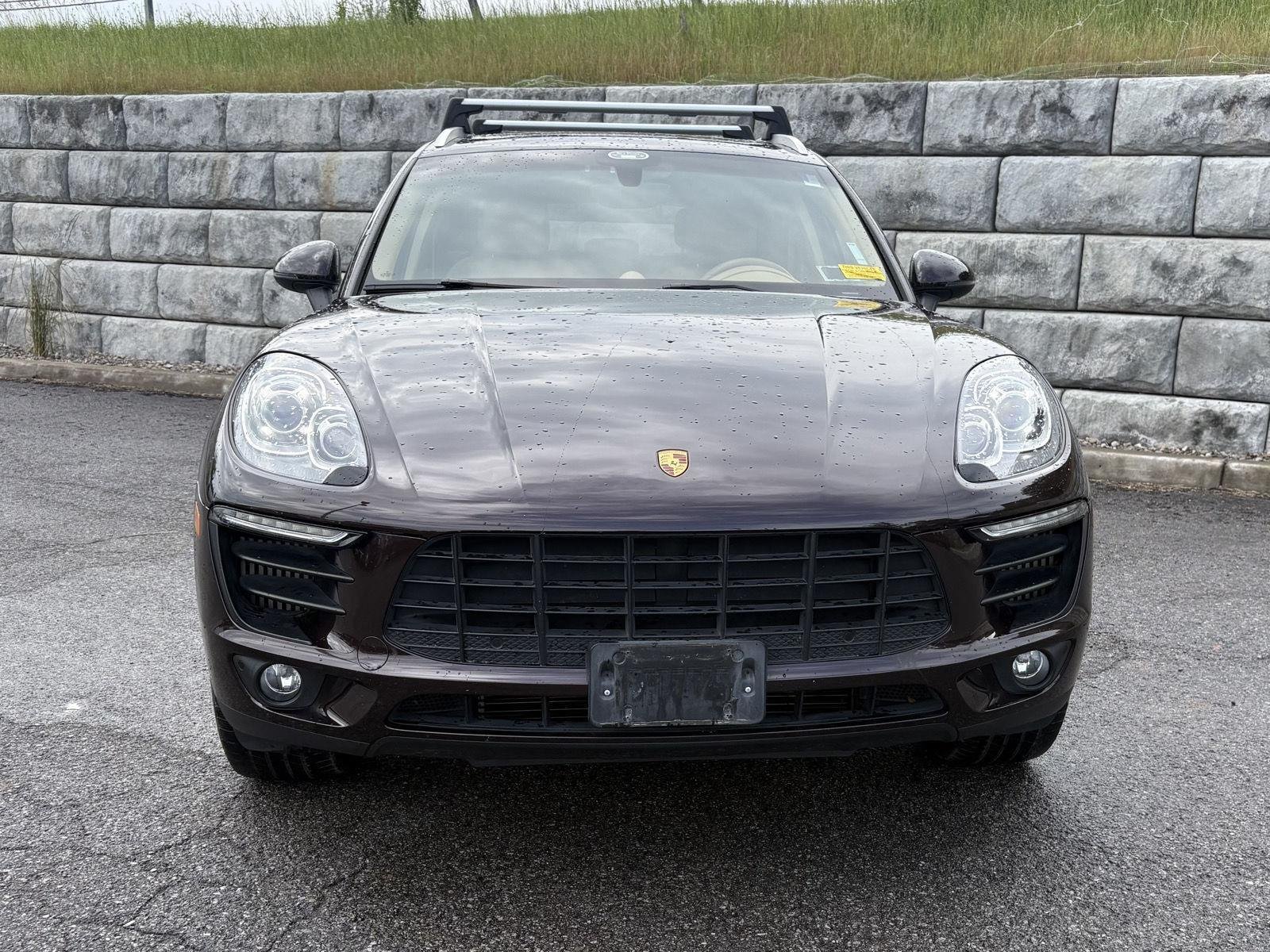 Used 2016  Porsche S image 2