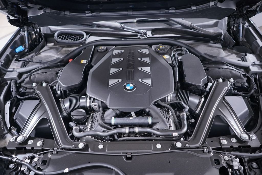 New 2026 Black Sapphire Metallic BMW 760i xDrive image 22