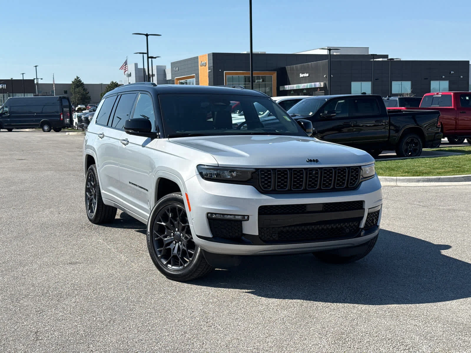 Used 2024 Jeep Grand Cherokee L Summit Reserve with VIN 1C4RJKEG5R8939715 for sale in Kansas City