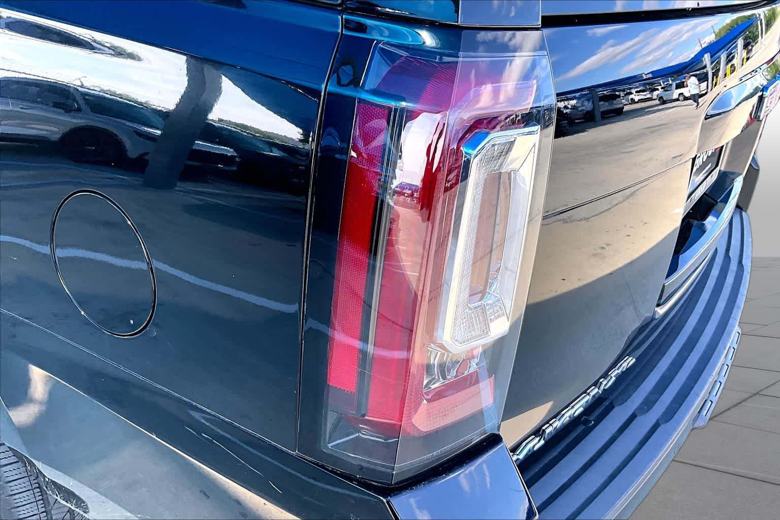 Used 2017 Onyx Black GMC SLT image 29