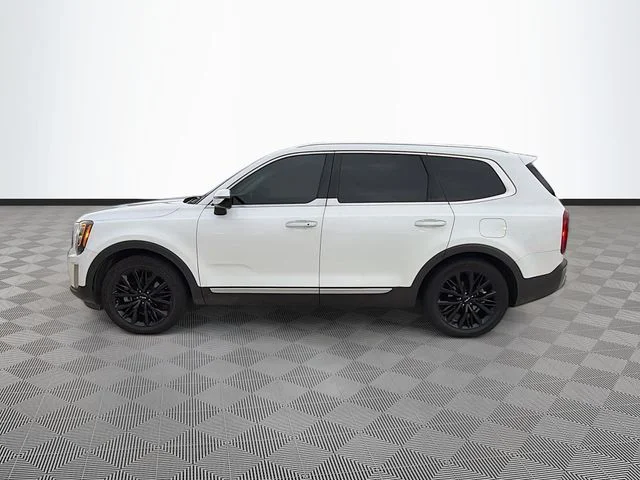 Used 2022 White Kia SX image 4