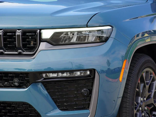 New 2027 Steel Blue Jeep Summit image 12