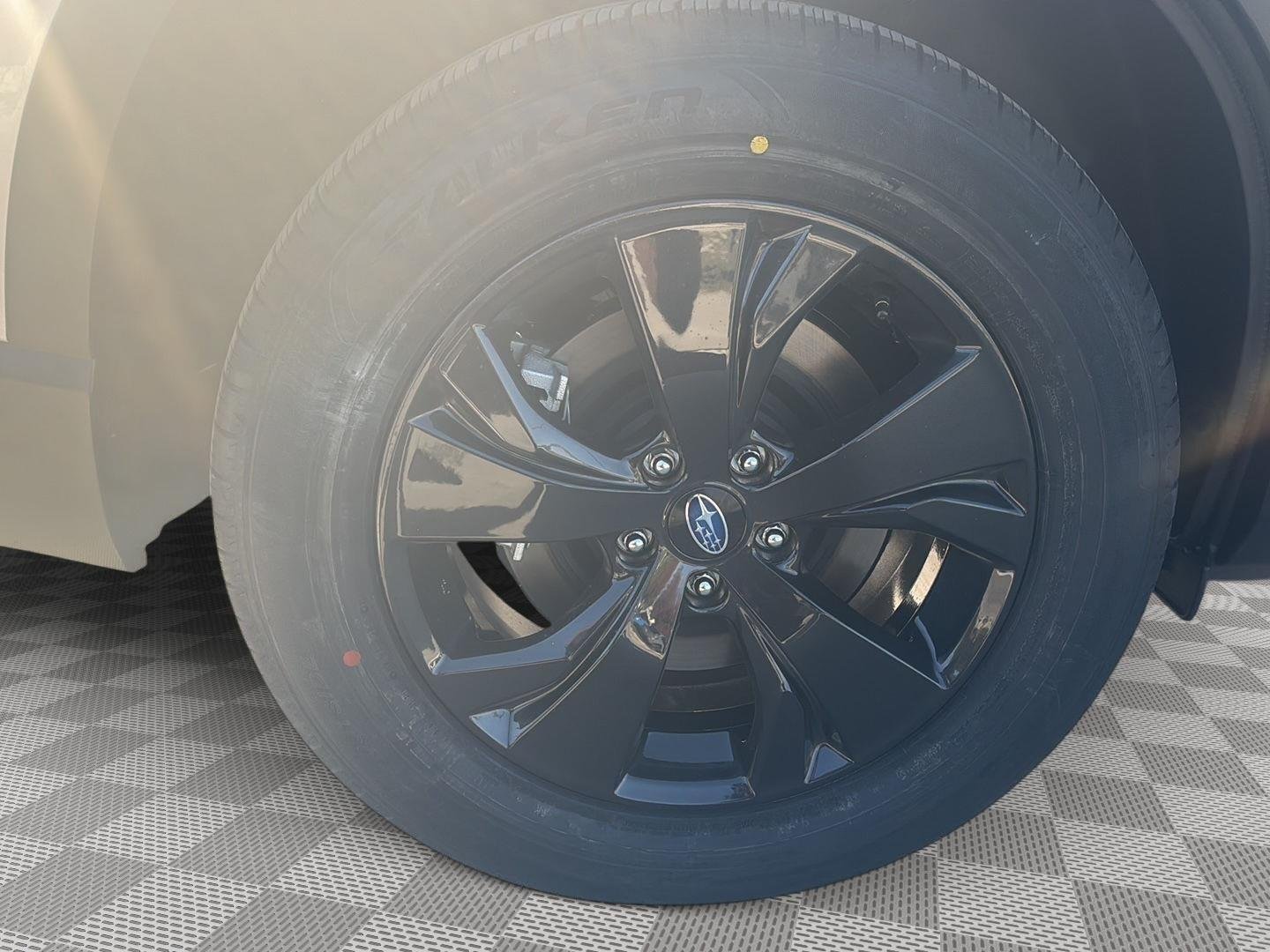 New 2027 ICE SILVER METALLIC Subaru Premium image 12