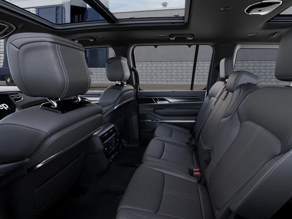 New 2026 Silver Jeep Summit Obsidian image 23