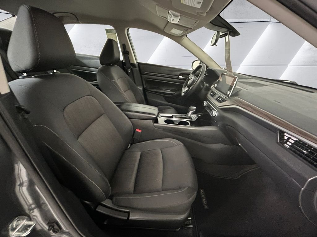 Used 2024 Gray Nissan 2.5 SV image 13