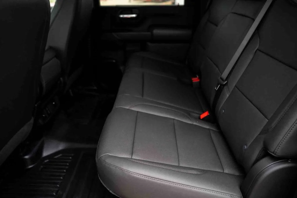 2025 GMC Sierra 2500HD Pro - Photo 25