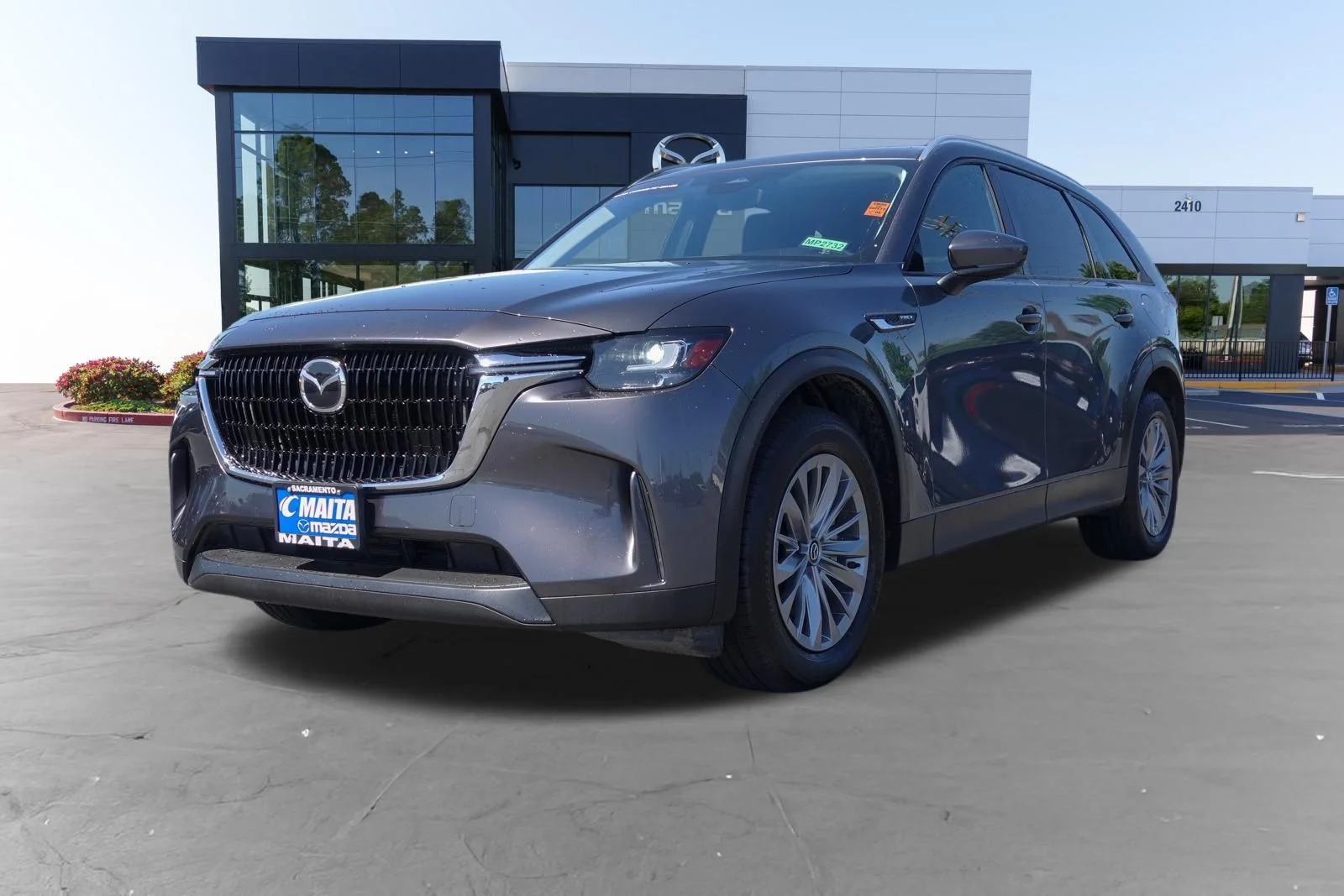 Certified Used 2024 Machine Gray Metallic Mazda Preferred image 9