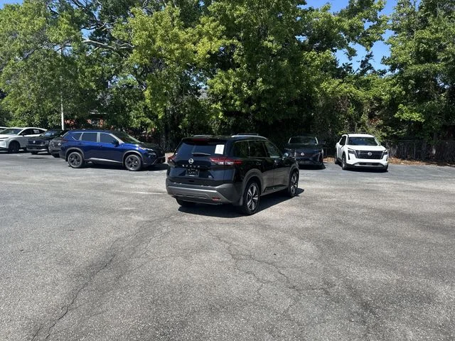 Used 2023 Black Nissan SL image 5