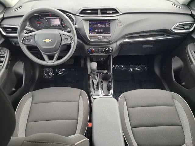 Used 2023 MOSAIC BLACK METALLIC Chevrolet LT image 16