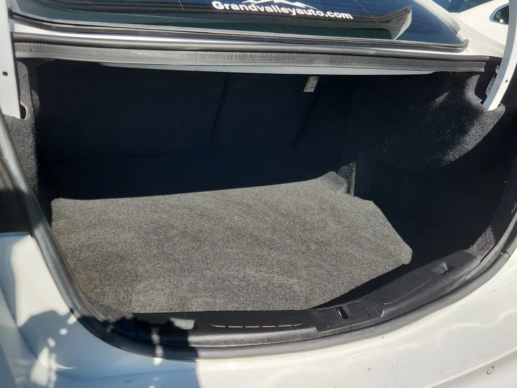 Used 2019 White Ford Titanium image 11