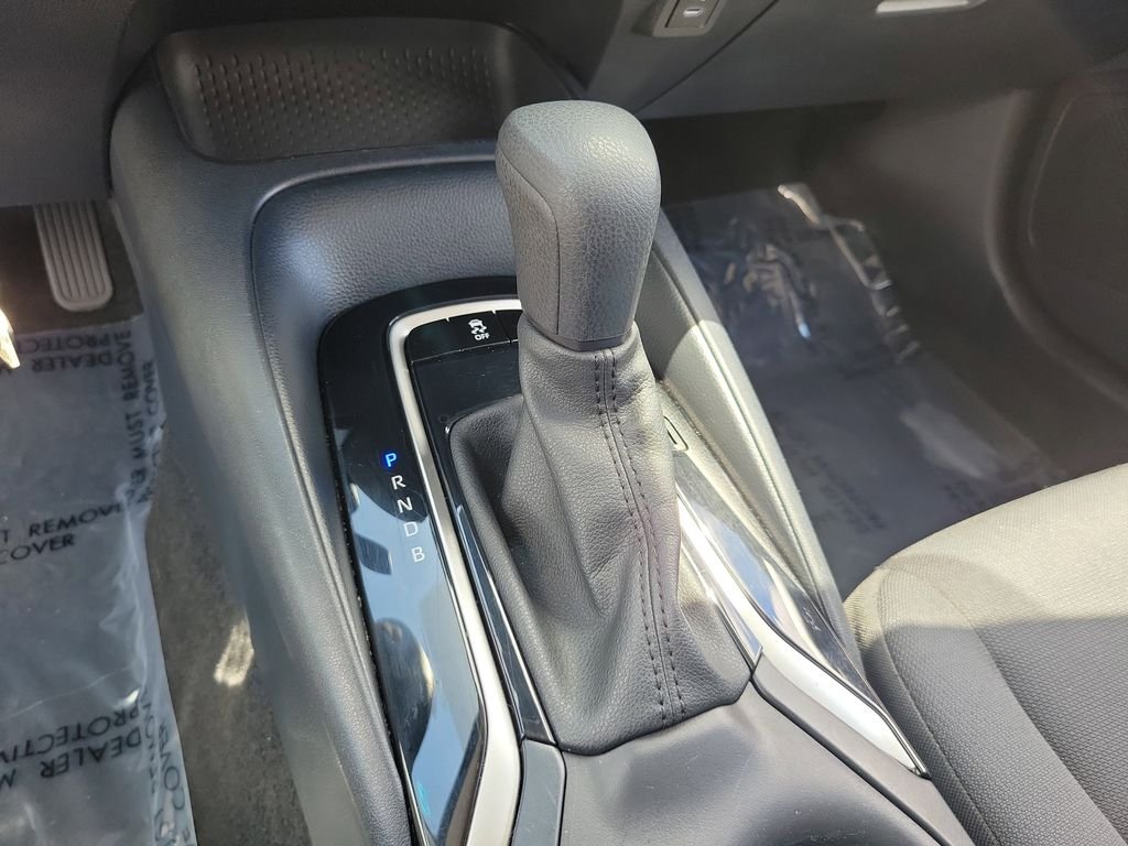 Used 2023 White Toyota LE image 28