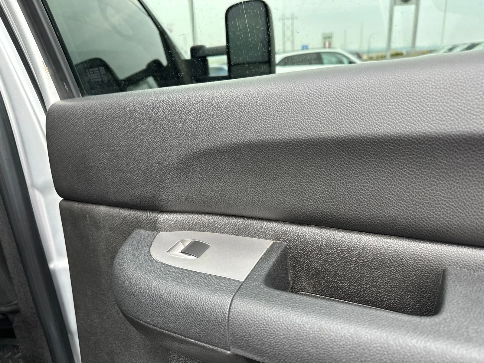 Used 2012 Silver Chevrolet LT image 33