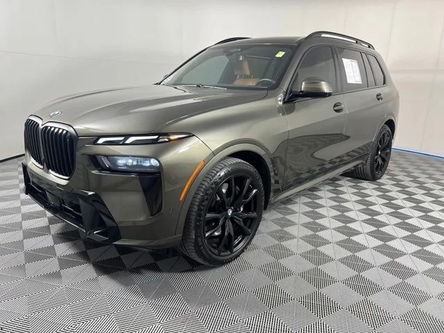 Certified Used 2026 Green BMW xDrive40i image 3