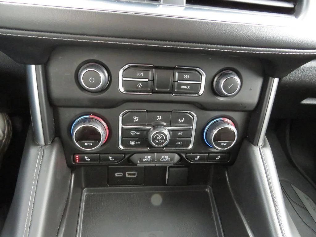 Used 2023 Summit White Chevrolet LT image 30