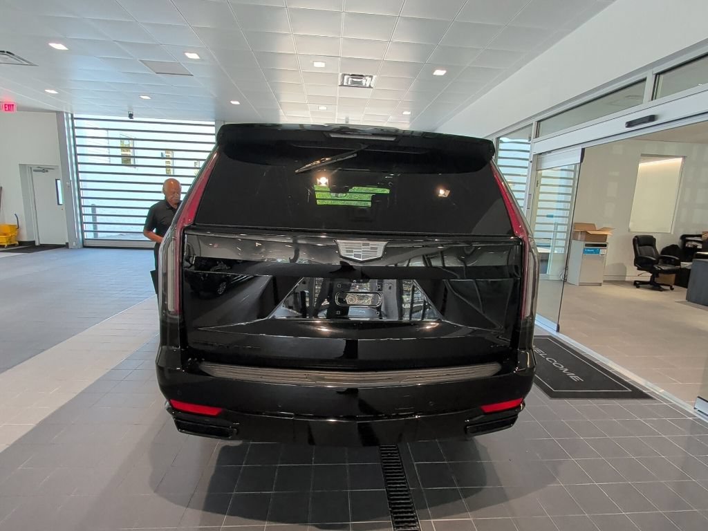 Certified Used 2022 BLACK RAVEN Cadillac Sport Platinum image 4
